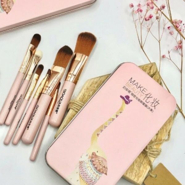 Makeup brush set MAKE UP Pink (BP150)